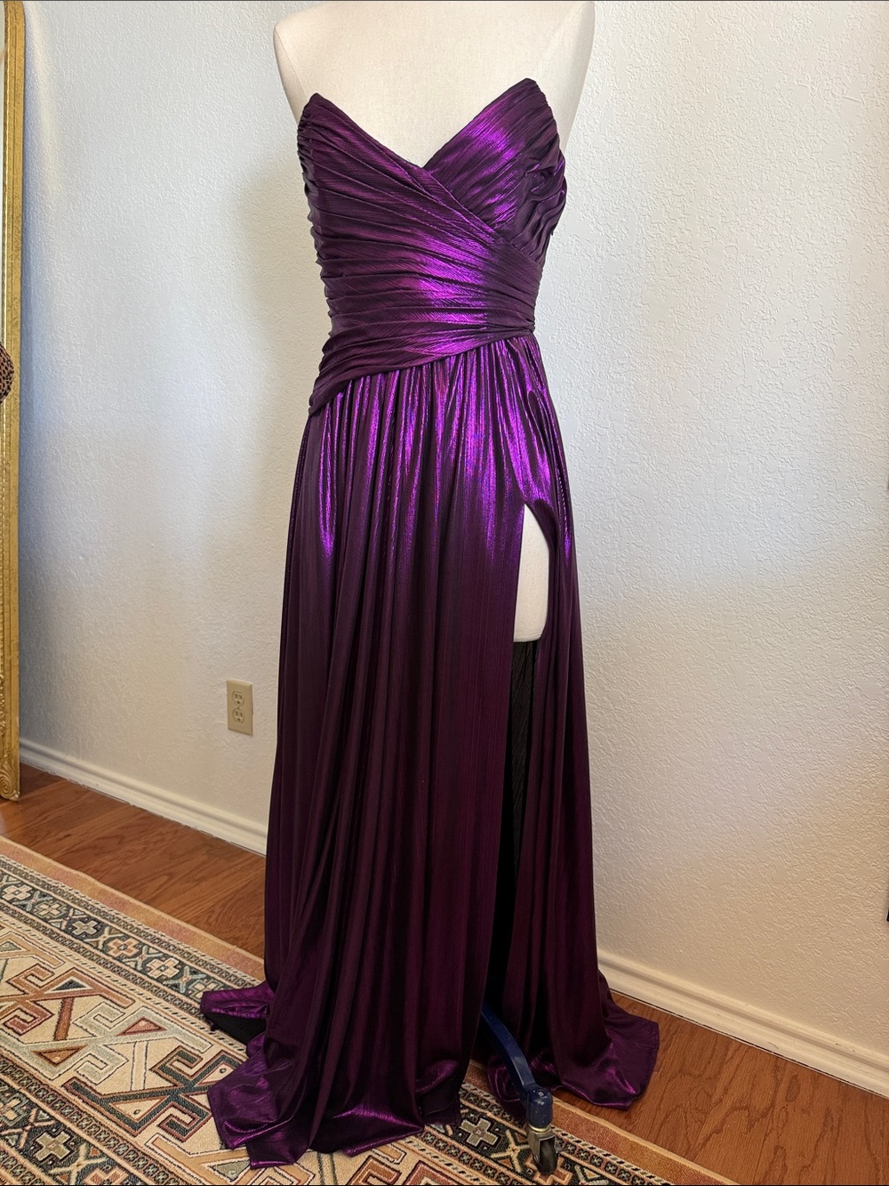 Retrofête Waldorf Formal Strapless Gown in Metallic Purple - size Small - Picture 4 of 8
